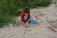 De planten en de kinderen uit de wijk doen kei hard  hun best!